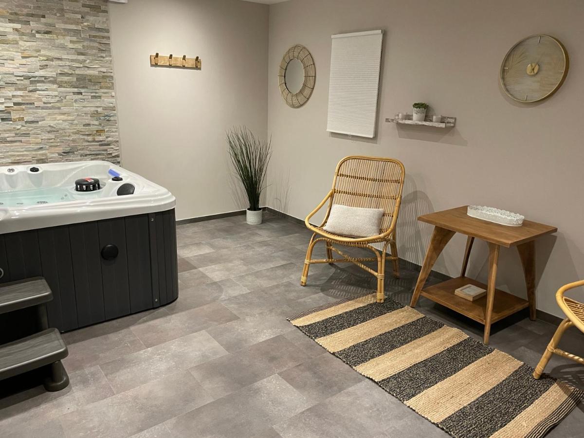 Chambres D Hotes Avec Piscine Et Spa La Foliere Saumur Villebernier Bagian luar foto